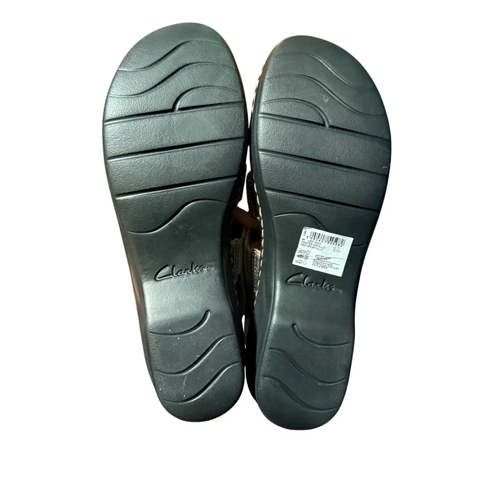 Clarks Lexi Qwin NWT‎ Sandals Women 9.5 Pewter Metallic Leather Wedge Strappy